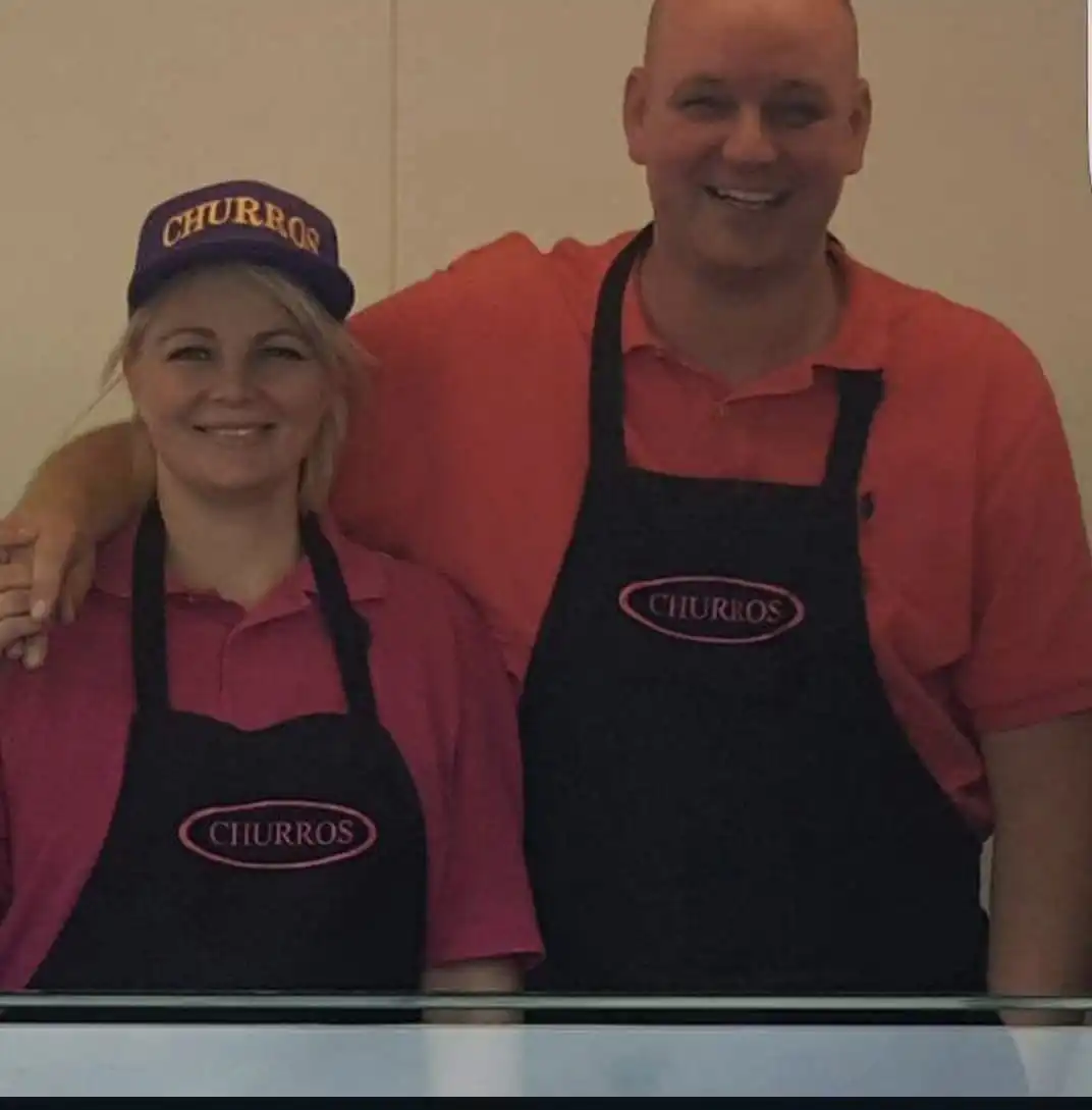 De eigenaar van Churros Catering
